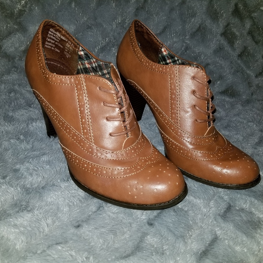 Faux Leather Oxford Booties